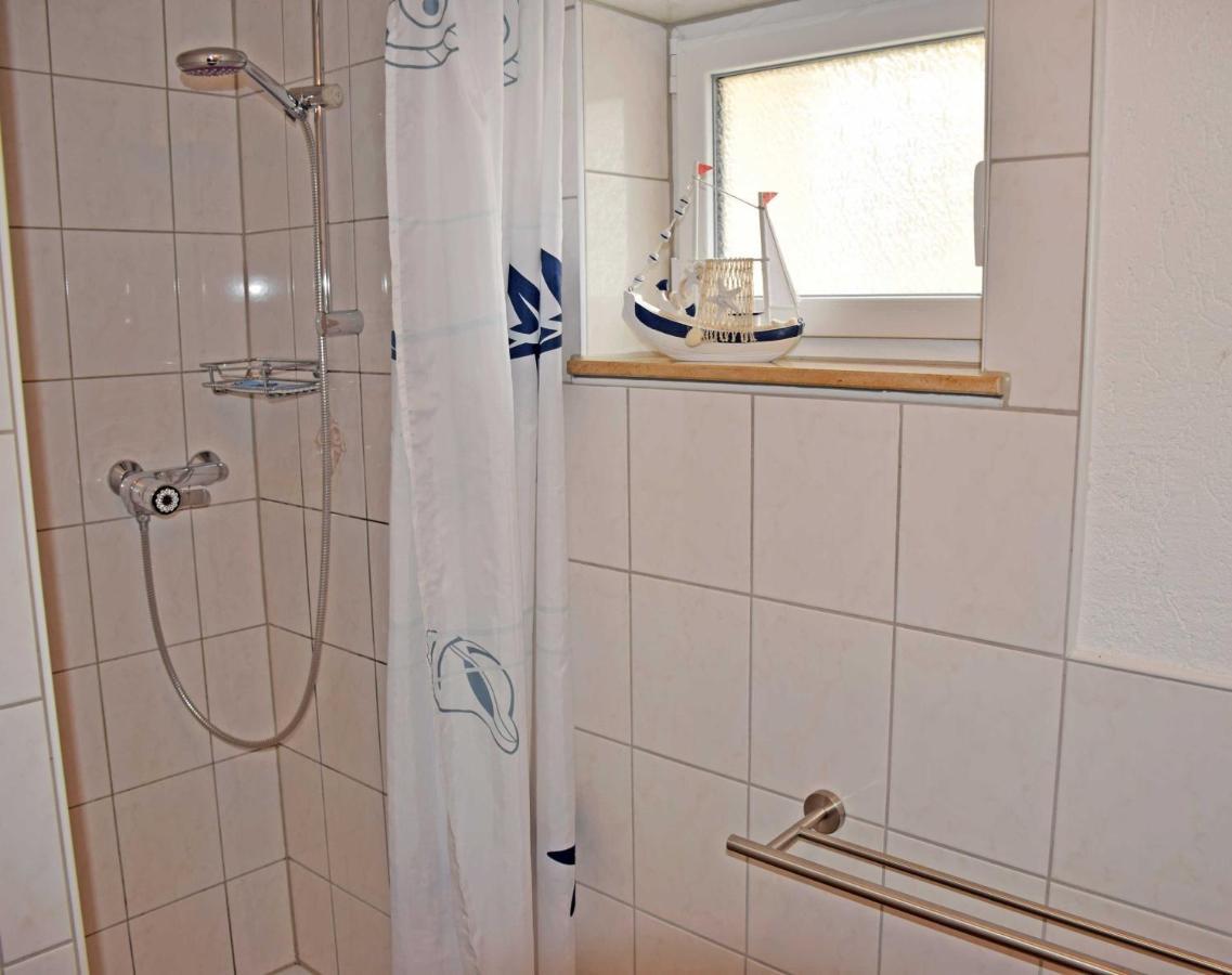 Ferienhaus Zum Hafen In Altefaehr Kültér fotó
