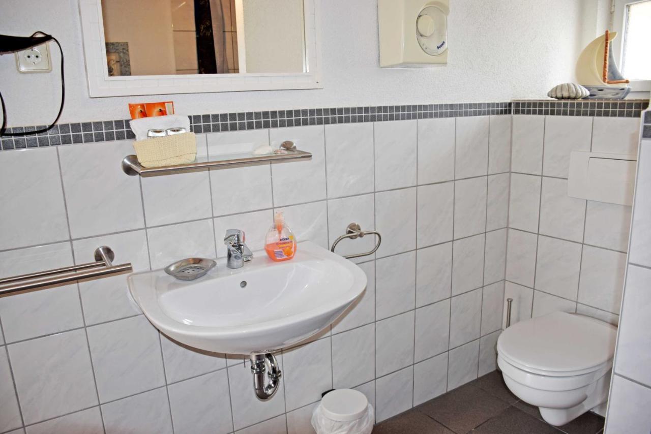 Ferienhaus Zum Hafen In Altefaehr Kültér fotó