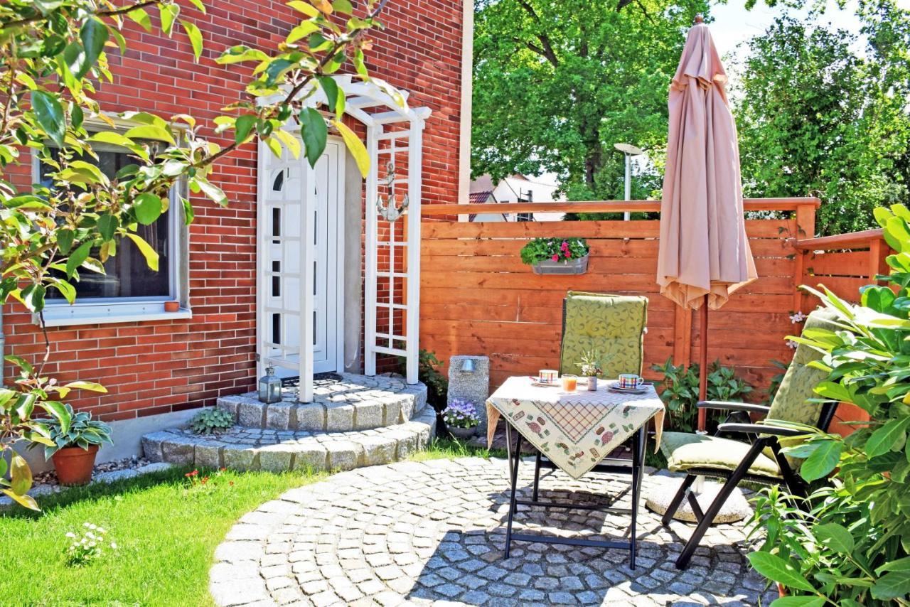 Ferienhaus Zum Hafen In Altefaehr Kültér fotó