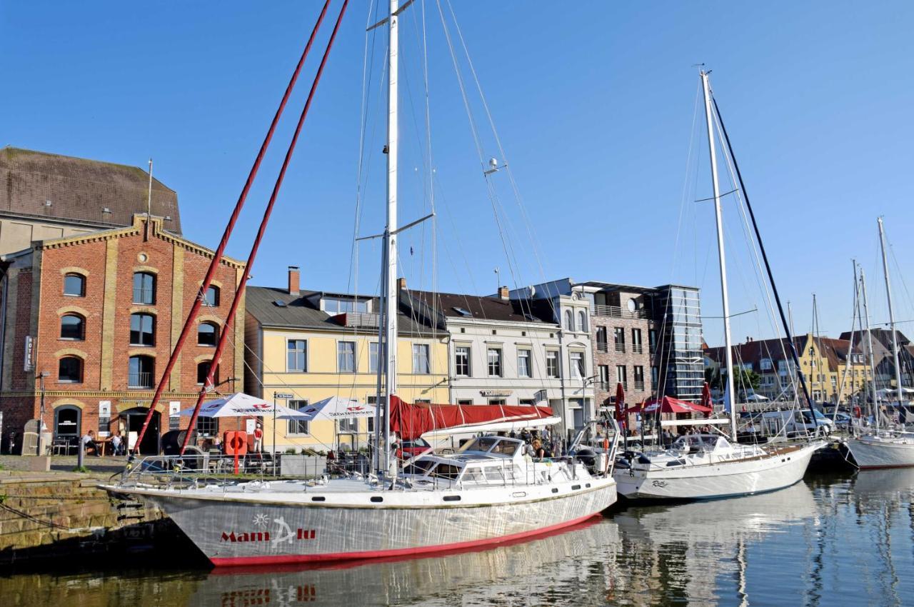 Ferienhaus Zum Hafen In Altefaehr Kültér fotó